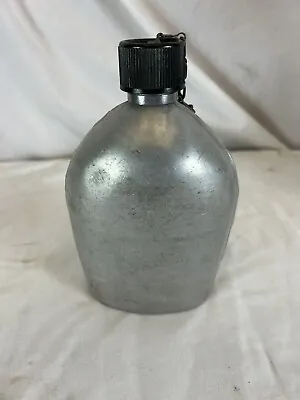 WW2 US Canteen 1945 SM Co. • $24