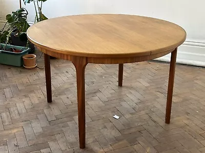 Mid Century McIntosh Circular Extending Dining Table And X4 Chairs. Vintage 60’s • £600