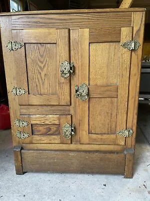 1900’s Antique Traditional Style Ice Chest • $2000