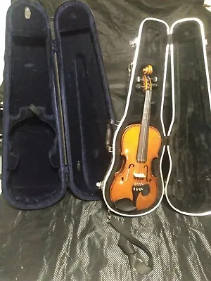 Scherl Roth Violin 4/4 With Case  • $80