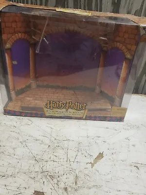 $50 • Buy VNT 2001 Mattel Harry Potter Deluxe Hogwarts Electronic Playset Empty Box Only