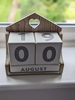 £10 • Buy Decorative Wooden Block Calendar
