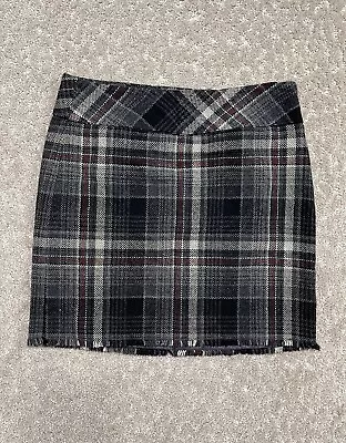 Eddie Bauer Skirt Womens SIZE 6 Gray Plaid Wool Blend Mini Pencil Straight • $13.53