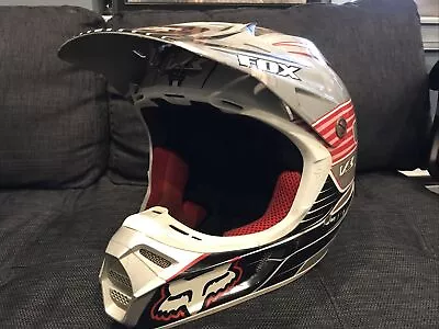 $95 • Buy Fox V3 Pilot Helmet - Size XL-  61-62cm Motocross Gray Red Black White