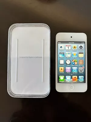 Apple IPod Touch 4th Generation White (8 GB) • $30