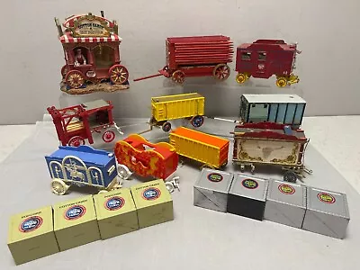 Lot Of 18 O Scale Circus Items - Wagons; Cotton Candy Stand & Boxes - AS IS • $14.50