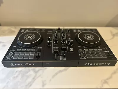 Pioneer DDJ 400 Rekordbox Controller • $650