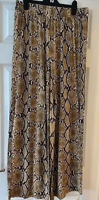 H&M Size M Wide Leg Snake Print Trousers • £3