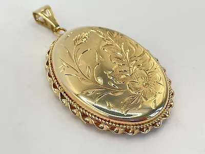 Vintage 9ct Gold Hallmarked Large Oval Locket. Goldmine Jewellers. • £545