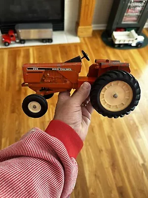 Vintage Allis Chalmers 200 Tractor– Ertl 1/16 Scale • $80