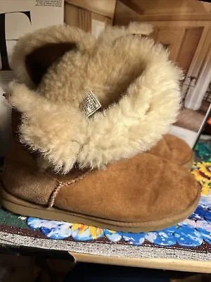 Women's UGG Bailey Button Mid Suede Sheepskin Winter Boots Sand Tan Size 8 #5803 • $45