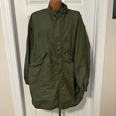 Vintage U.S. Military Army Extreme Cold Weather Fishtail Parka Medium Reg Jacket • $125