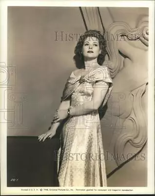 1948 Press Photo Actress Irene Hervey In Mrs. Peabody And The Mermaid Movie • $19.99