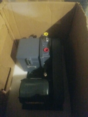 $4200 • Buy YORK 1402 Vaccum Pump 026 32377 000 026-32377-000 NEW IN BOX 