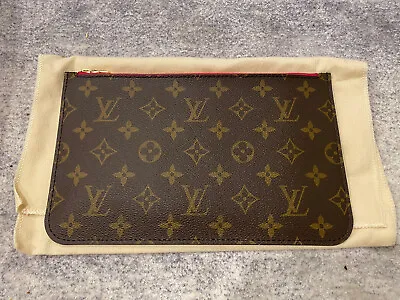 $500 • Buy Louis Vuitton Pouch