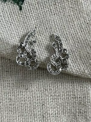 VINTAGE 1950s Marcasite Set Silver Climber Earrings Clip-on Backs Rhodium Plated • £15