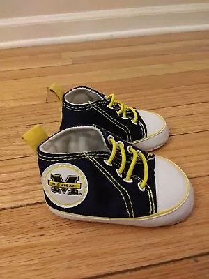 Michigan Wolverines NCAA Newborn Crib Booties Size S • $29.99