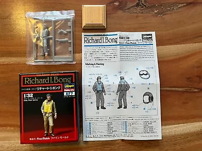 Hasegawa:  AF7 U. S. Army Pilot Richard I. Bong Figure - #AF7:600  1:32 • $12