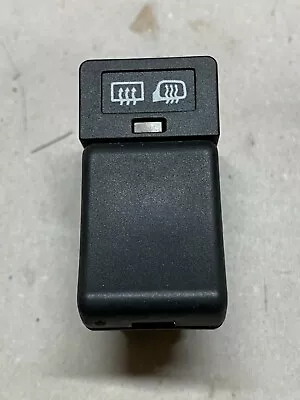 Volvo OEM Rear Window Defroster Switch # 6849405 For 93-94 850 • $13.13