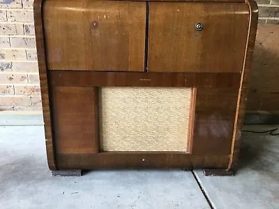 $1 • Buy 1930s Radiogram With Turntable