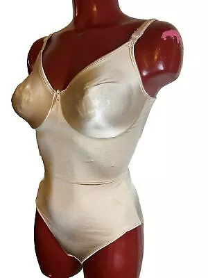 Vintage Wacoal 80182 ~ French Nude ~  Bodysuede Seamless Bodybriefer ~ Size 36 C • $36