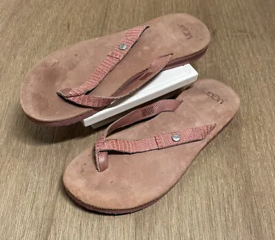 UGG Leather Flip Flop Thong Sandals Summer Shoes Size 7 Classic Comfortable • $22
