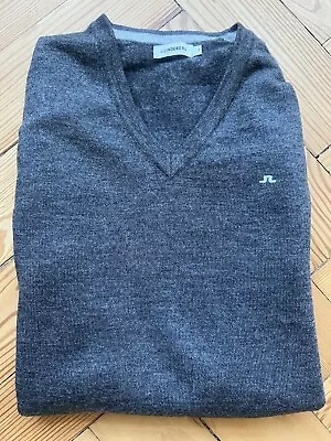 J.Lindeberg Men's Grey V-Neck 100% Merinowool Pullover Size M • £25