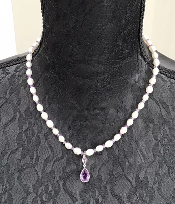 £2.50 • Buy Faux Pearl Necklace With Amethyst Coloured Pendant And Beading