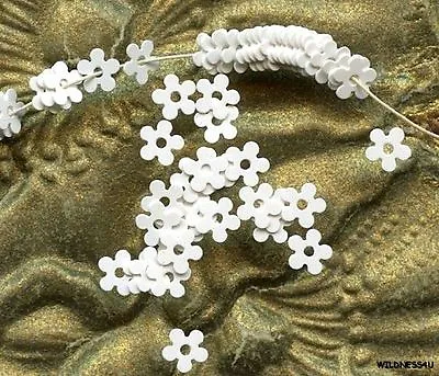 FRENCH VINTAGE SEQUINS Tiny Micro WHITE FLOWERS 3mm Paillettes Sew Ons Trim Lot  • $7