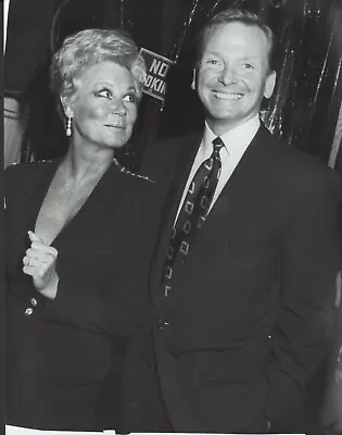 Mitzi Gaynor / Bob Mackie - Professional Celebrity Photo 1987 • $6.99