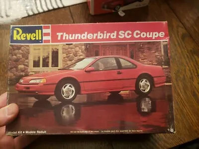 Revell 7166 1/25 Scale 1989 Ford Thunderbird SC Coupe Plastic Model Kit Open Box • $24.99