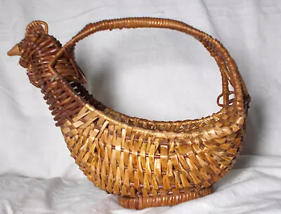 £19.99 • Buy Wicker Basket With Handle Hen Chicken Easter Display Gift Flowers Eggs Vintage