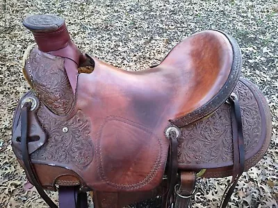 16  Meridian Wade Ranch Roping Saddle (Made In California) • $2495