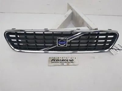 VOLVO V50 S40 Front Upper Grille Grill Fits 2004 2005 2006 2007 04 05 06 07 • $149.94
