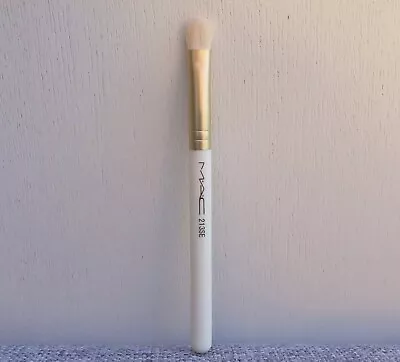 £9.72 • Buy MAC 213 SE Fluff Brush, Travel Size, Brand New! 100% Genuine!!