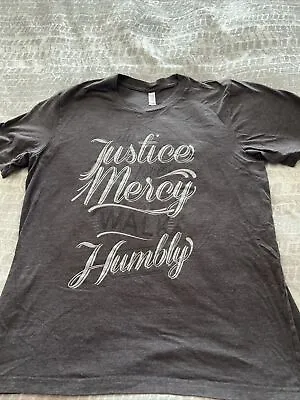 Graphic Tee L Gray Canvas Do Justice Love Mercy Walk Humbly Cotton Polyester • $10.50