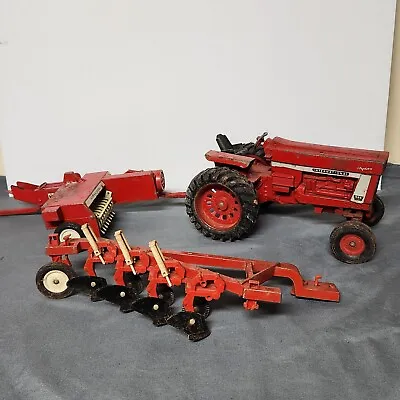 Vintage Ertl International Hydro 966 Farmall Red Diecast Tractor & Equipment • $124.99