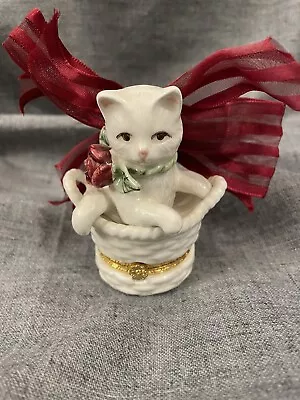 Mudpie Cat In Basket Trinket Box Red Rose Vintage Porcelain 1998 • $18.50