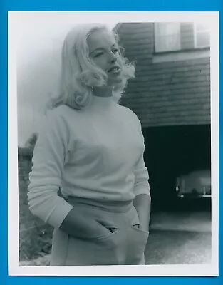 Darkroom Produced 8x10 Photograph Blonde Bombshell Actress Diana Dors D35 • £14.99