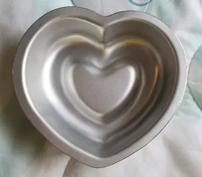 Wilton Heart Single Cake Pan Mold  5  X 5  • $3.95