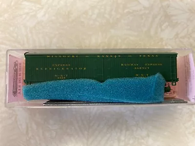 Roundhouse N-Scale 50' Express Reefer( MKT) • $8