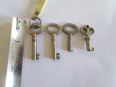 Lot Of 4 Antique Miniature Steamer Trunk Barrel Keys Not Marked Round Open Ends • $15.99