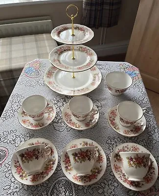 Pretty Vintage Colclough Bone China Tea Set & Cake Stand Honeysuckle Wayside • £32