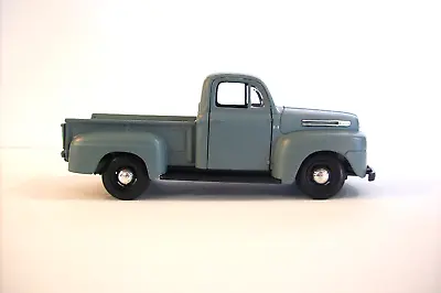 Diecast Maisto 1948 Ford F1 Pickup Truck In Flat Gray 1:25 Scale Near Mint! • $8