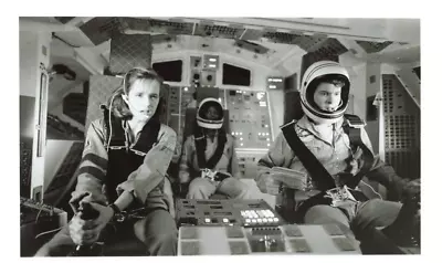 Space Camp 1986 Movie Photo 8x 10 Lea Thompson Tate Donovan Tom Skerritt *P89a • $12.33