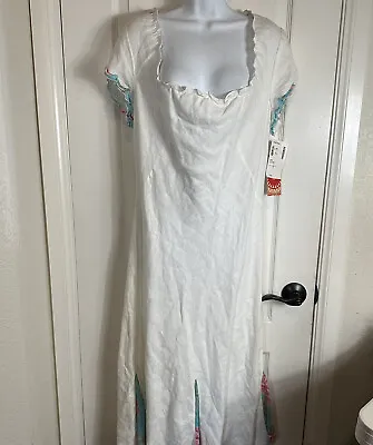 Sangria Women Dress Size 14 White With Flowers NWT • $29.99