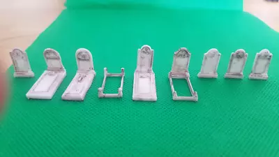 £4.99 • Buy 13 Mixed Gravestones  OO - 00 GAUGE Model Railway Scenery NEW Free- Postage