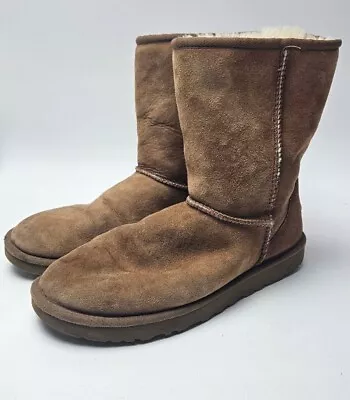 UGG Classic Short Boots Sz 10 Chestnut Brown Style 5800 Leather Shearling Winter • $39.95