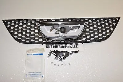 1999-2004 Ford Mustang Honeycomb Grille W/ Chrome Pony Emblem New OEM XR3Z8200AA • $83.25