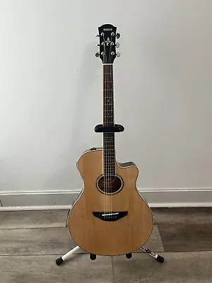 Yamaha APX600 Acoustic-Electric Guitar Natural • $399.99